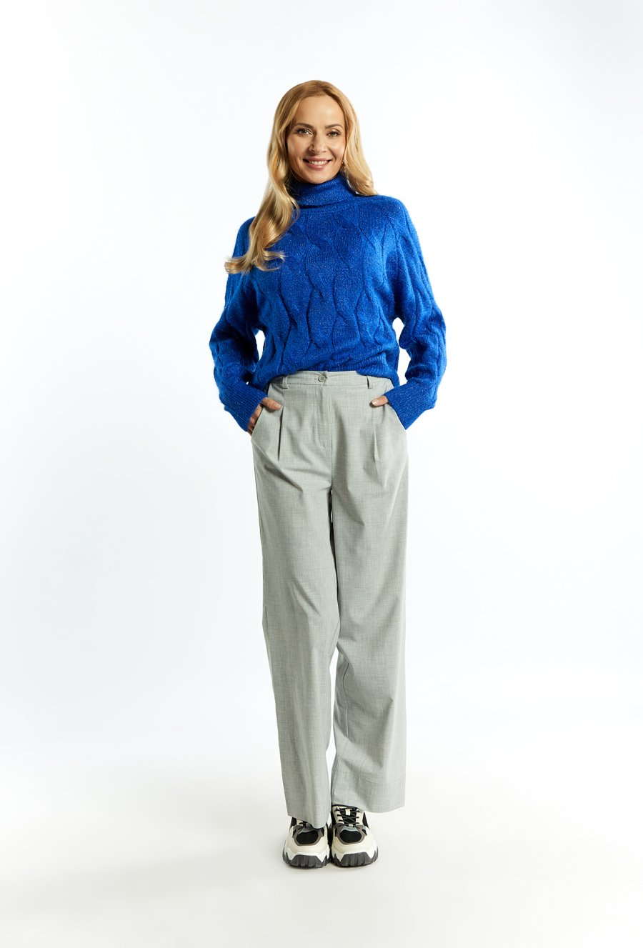 Sweter damski z golfem