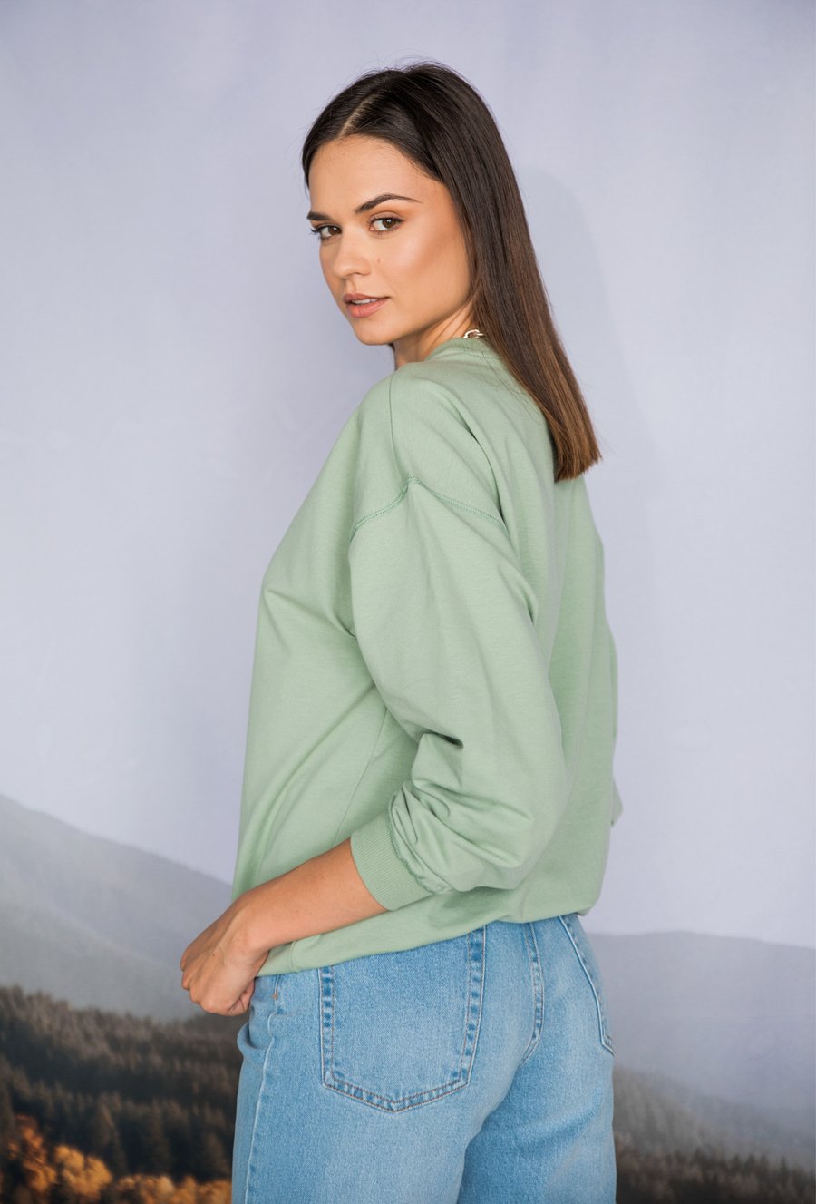 Gładka bluza z haftem na boku