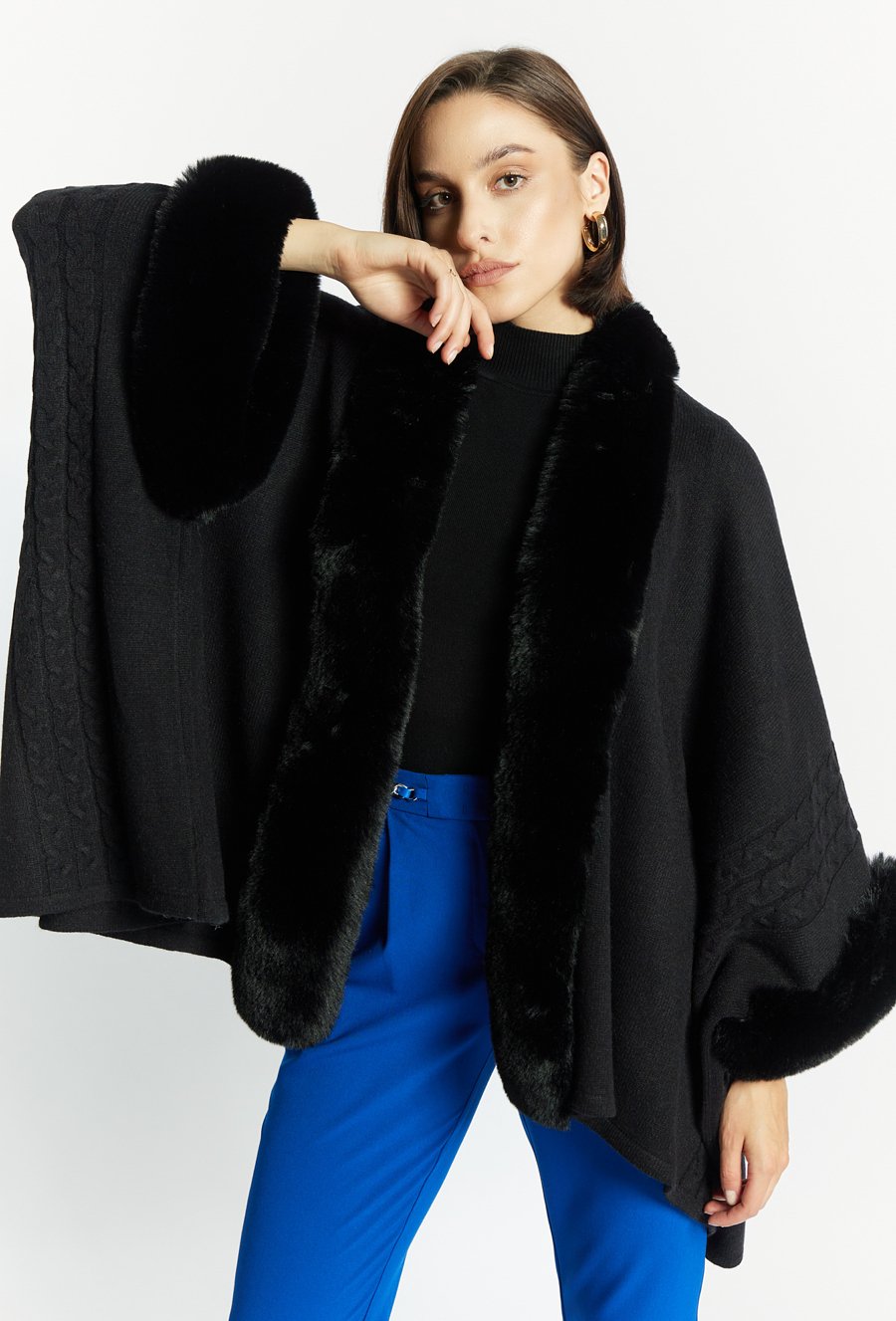 Asymetryczny sweter damski