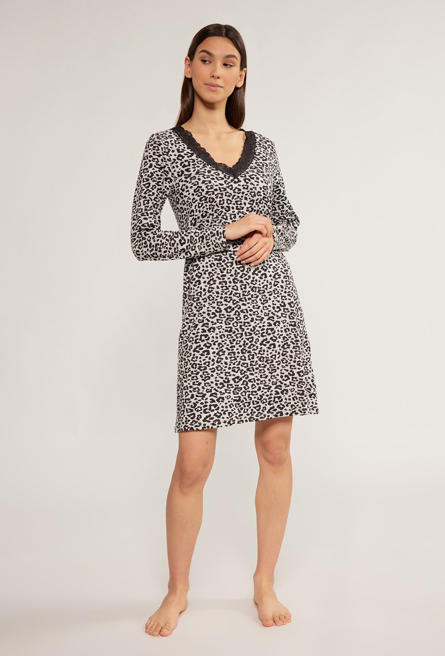 Wzorzysta koszula z koronką