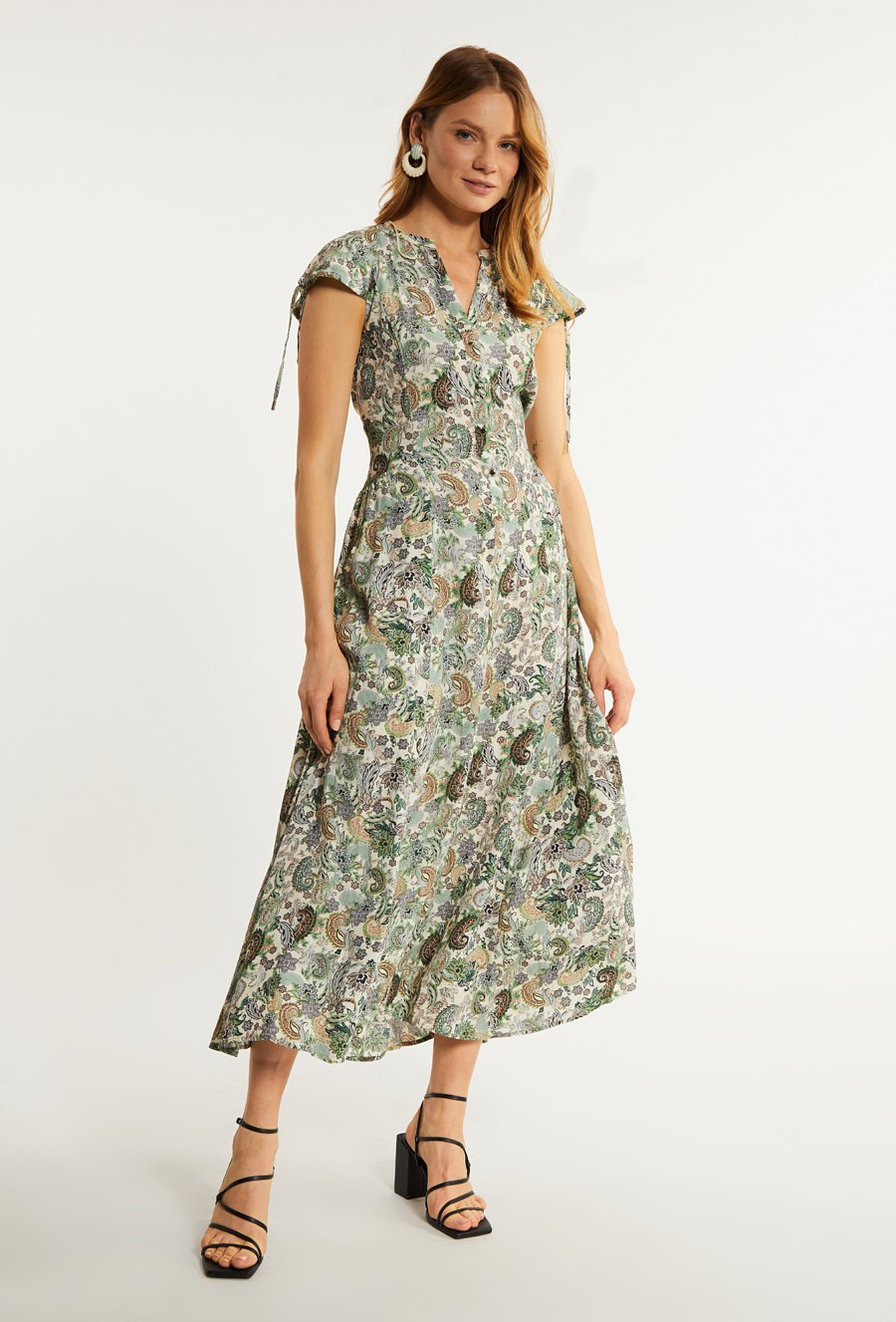 Wzorzysta sukienka maxi