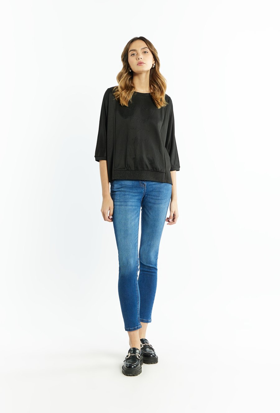 Wiskozowa bluzka damska o luźnym kroju