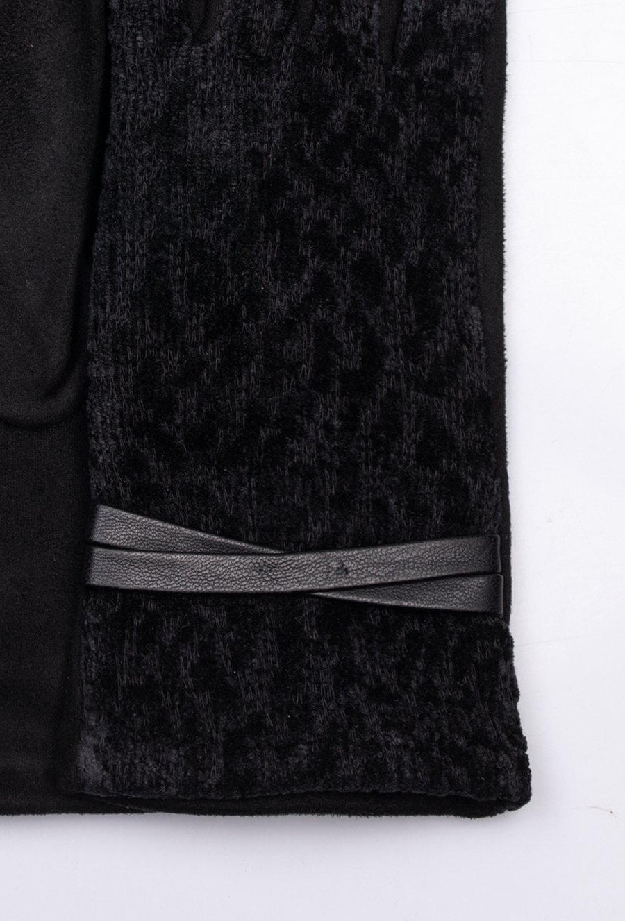 Rękawiczki z łączonych materiał&oacute;w