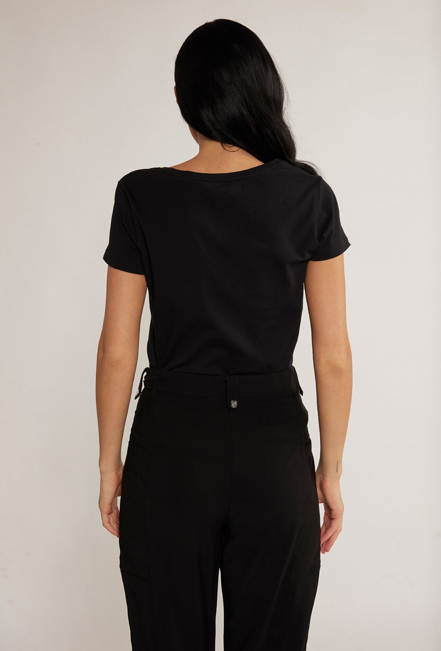 T-shirt z haftowanym wzorem