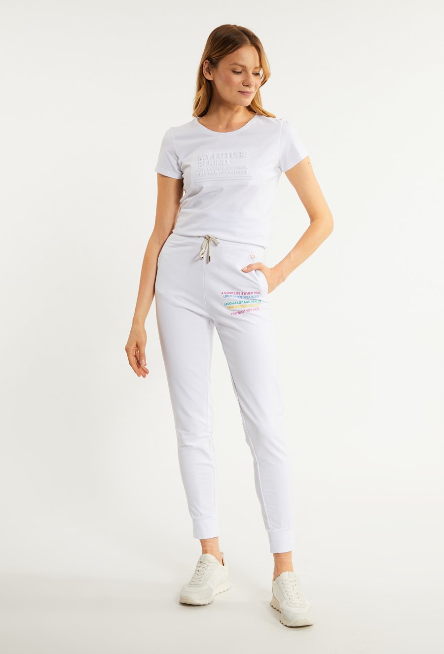 Spodnie dresowe z tłoczonym napisem