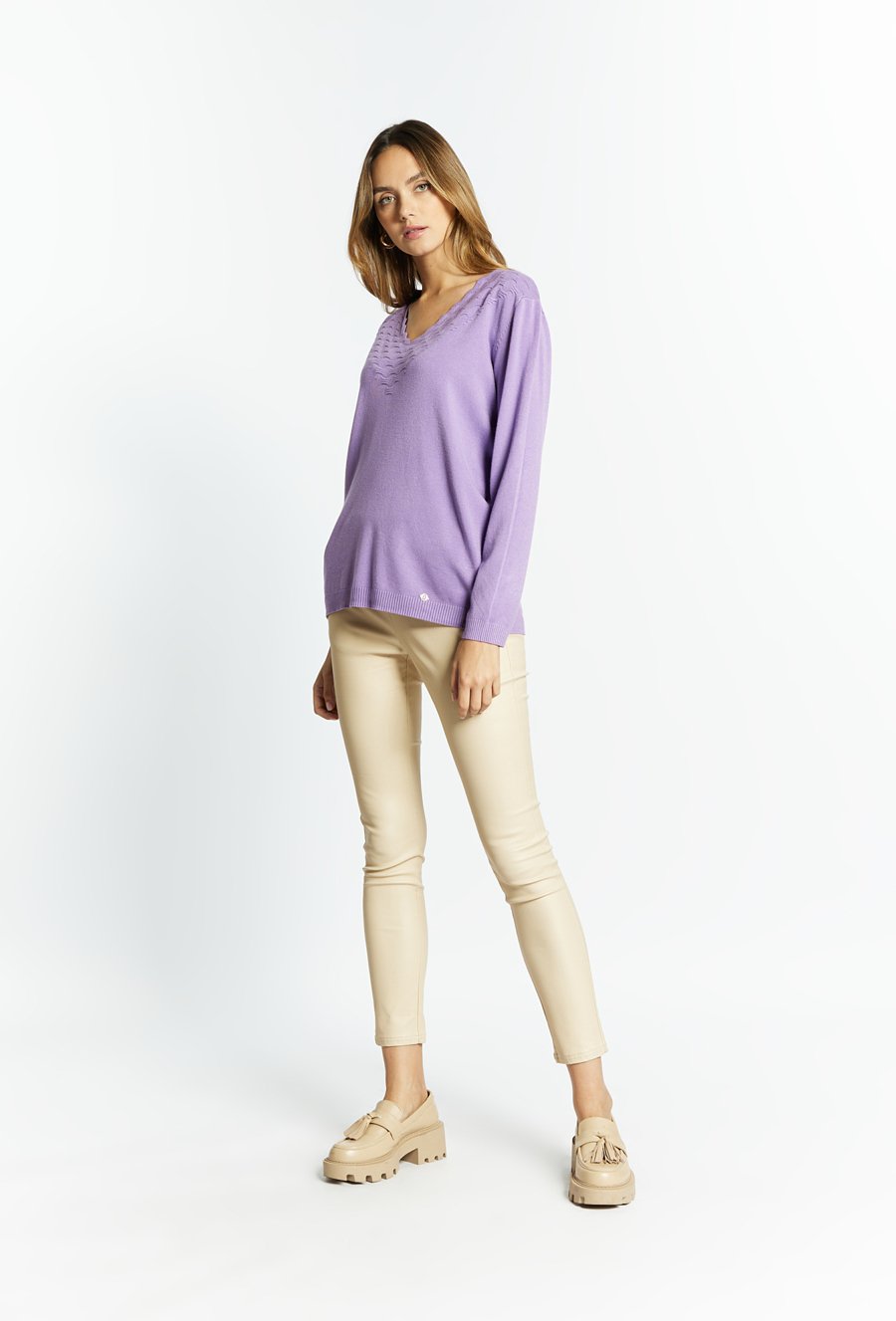 Sweter damski ze zdobieniem