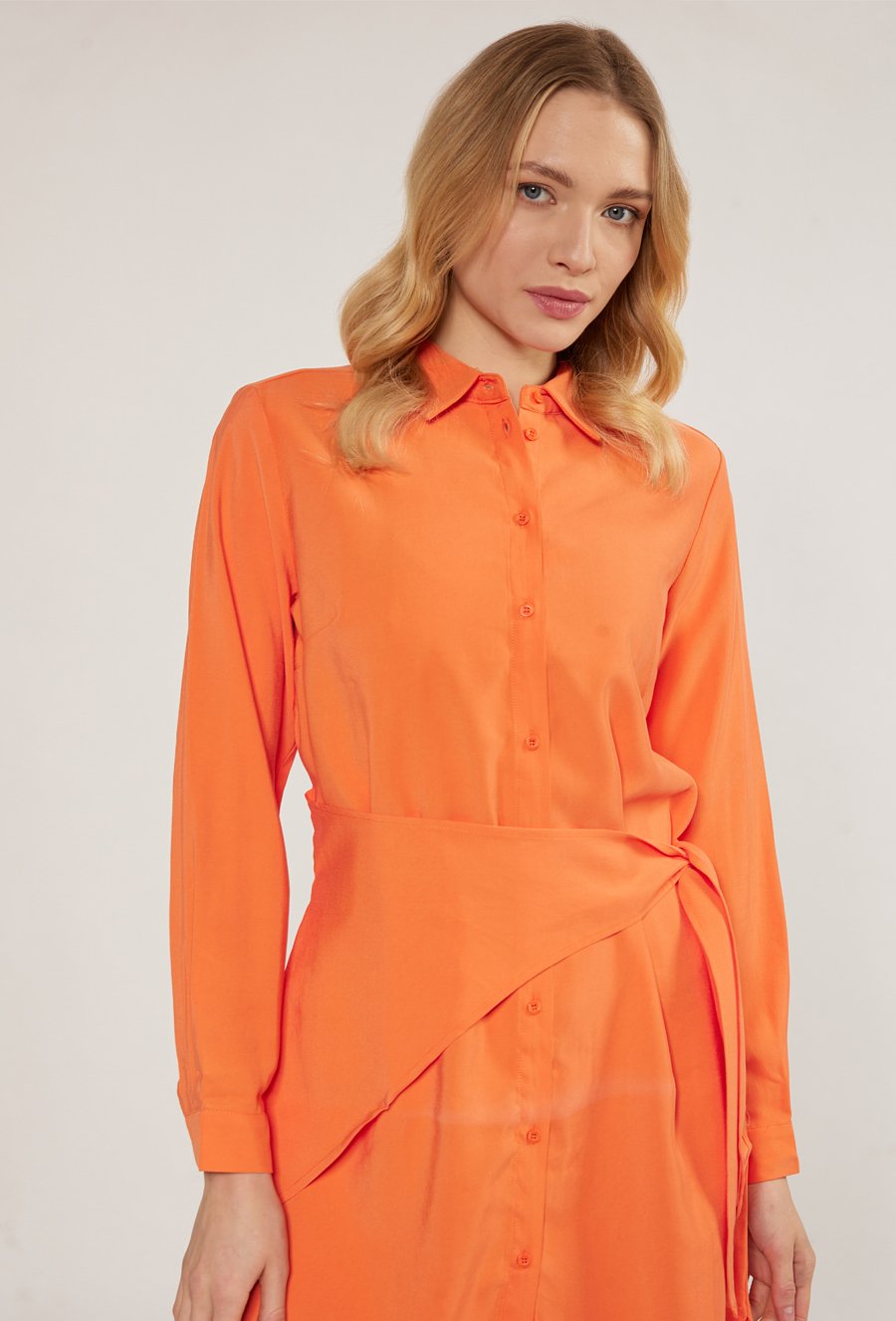 Koszulowa sukienka damska