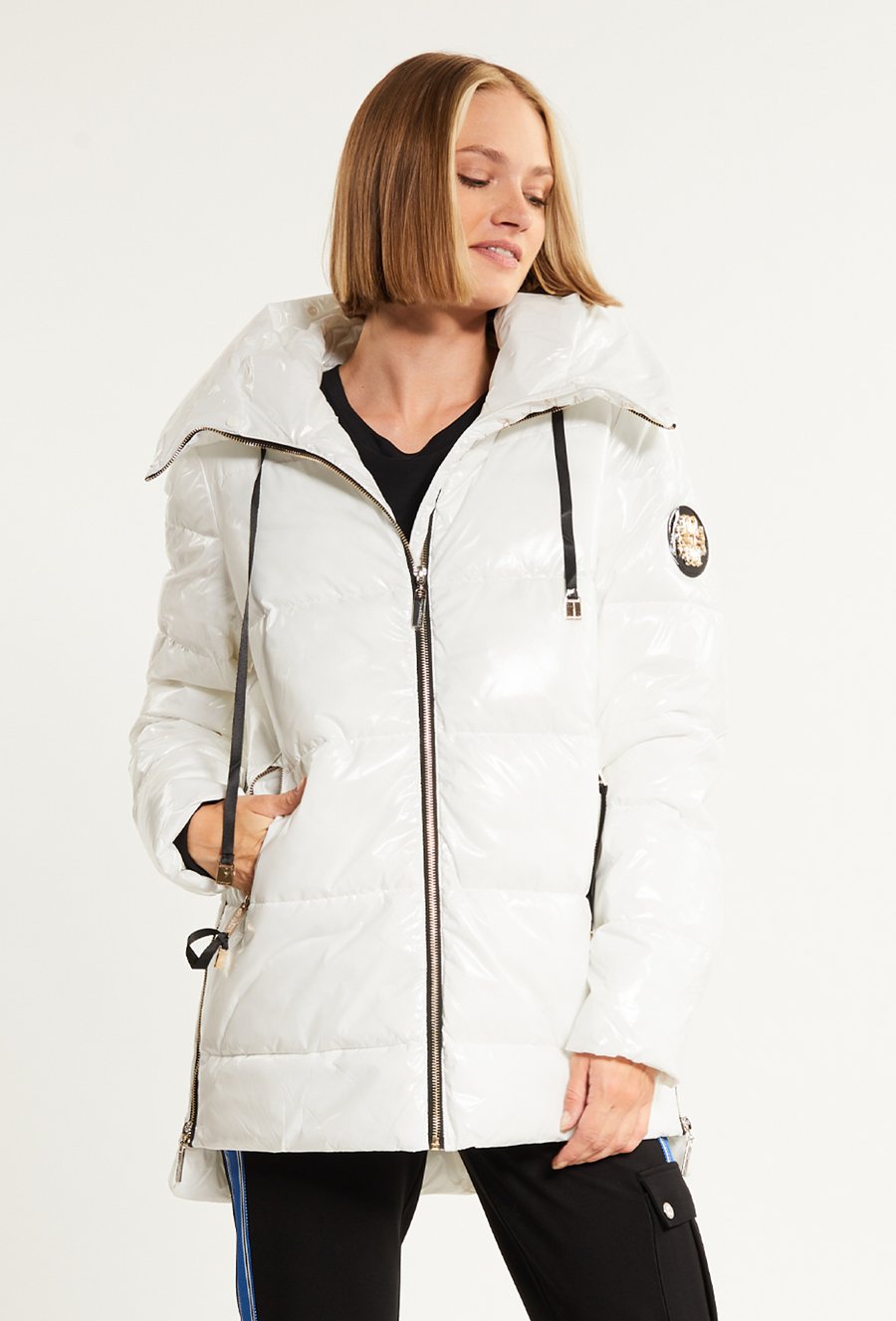 Kurtka damska z kapturem