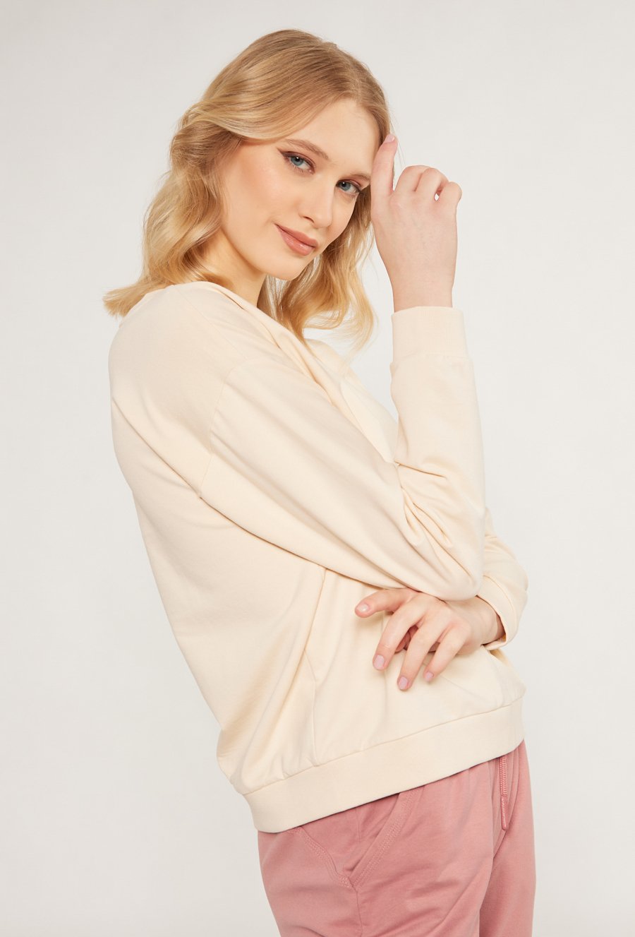 Klasyczna bluza damska