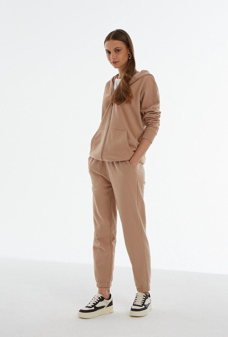 Rozpinana bluza z kapturem