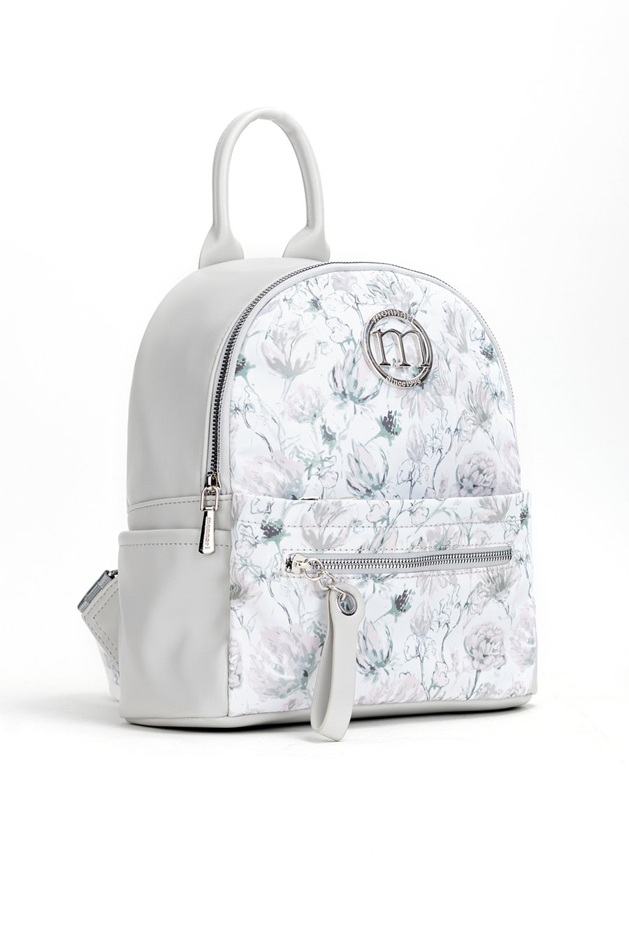 Plecak damski z widocznym logo z przodu