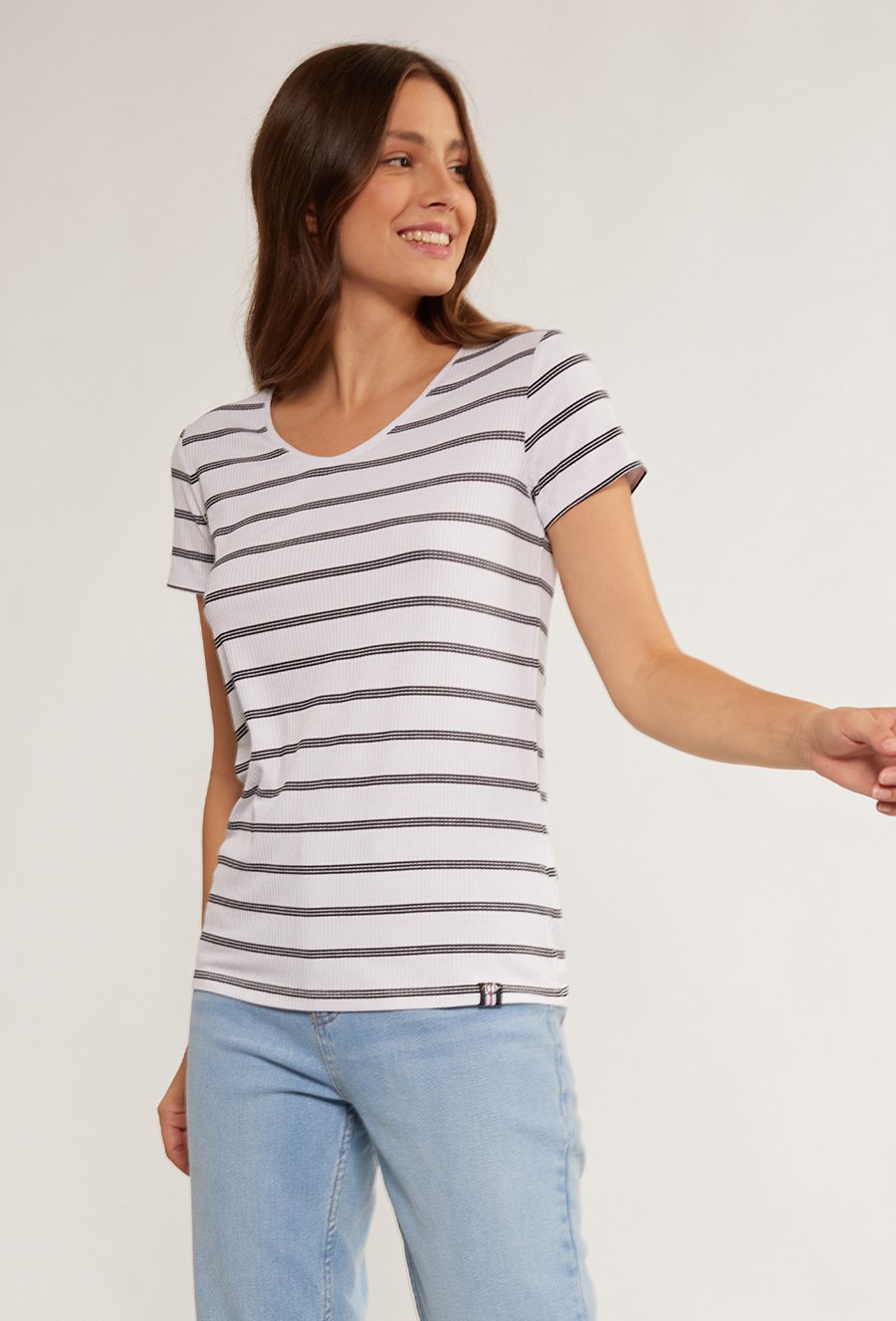 Wiskozowy t-shirt w paski