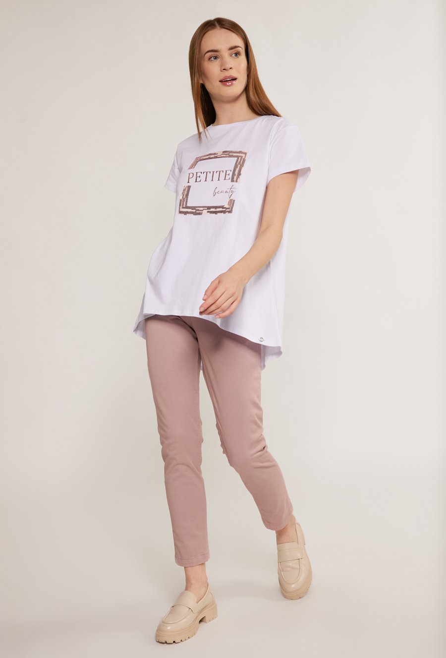 Bawełniany t-shirt z dłuższym tyłem