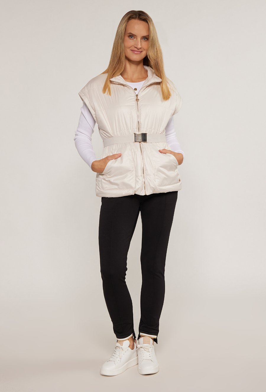 Bezrękawnik damski z paskiem