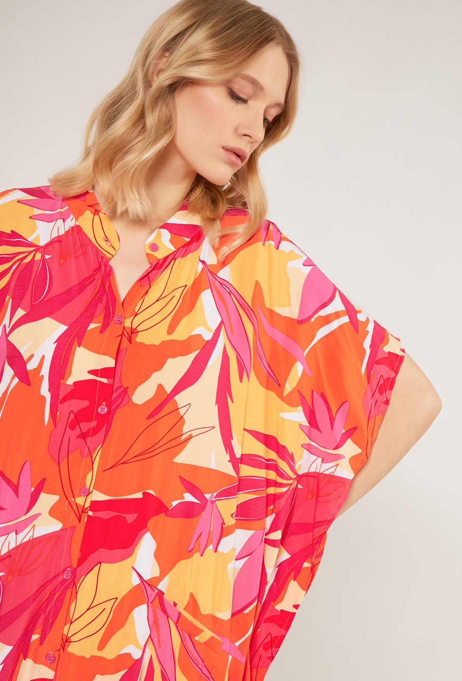 Wzorzyste pareo z kieszonkami