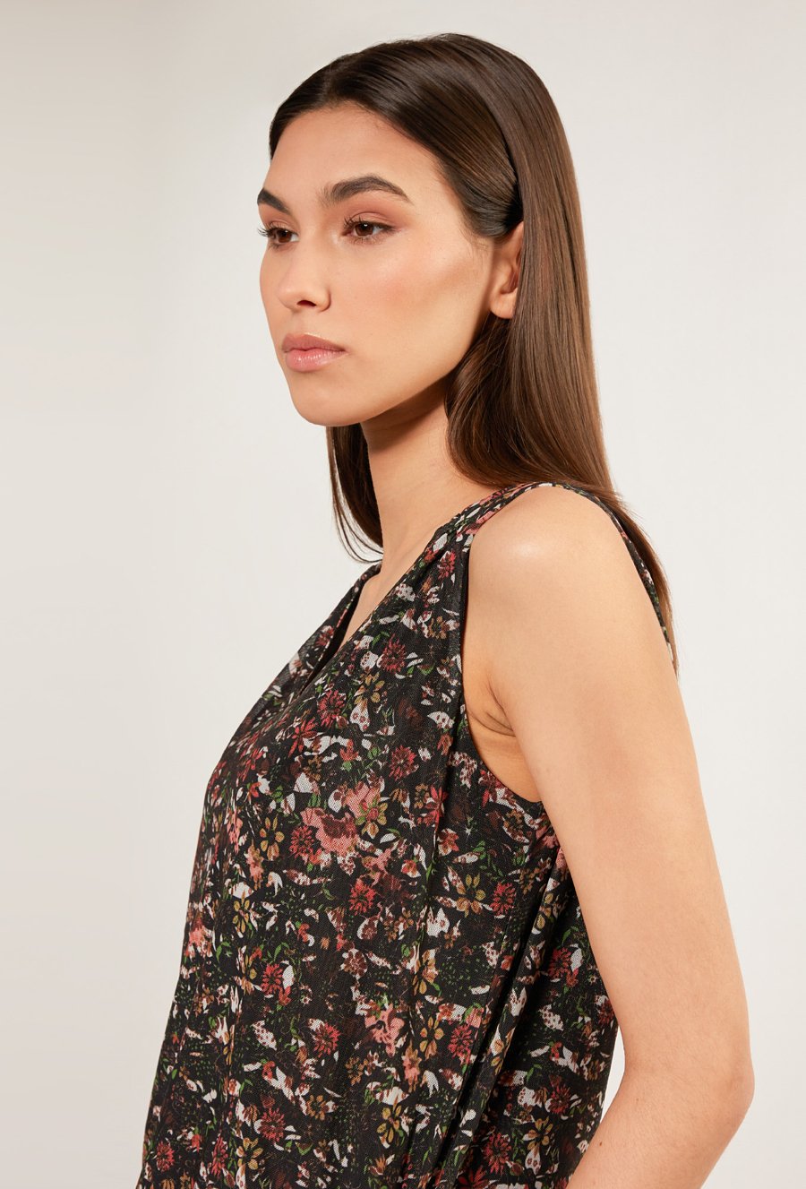 Wzorzysta bluzka na ramiączkach