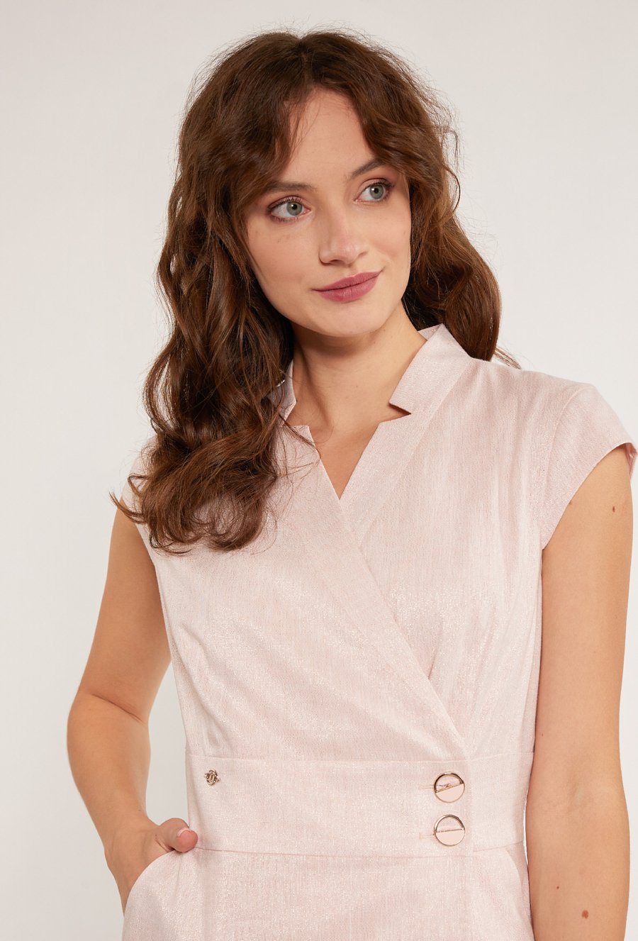 Żakietowa sukienka z lnu