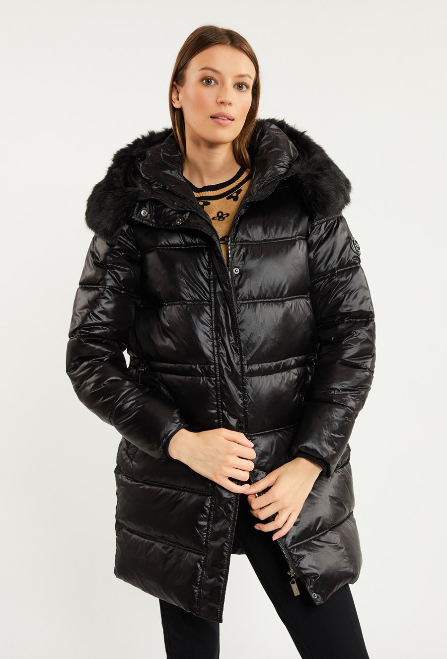 Pikowana kurtka ze ściągaczem w talii