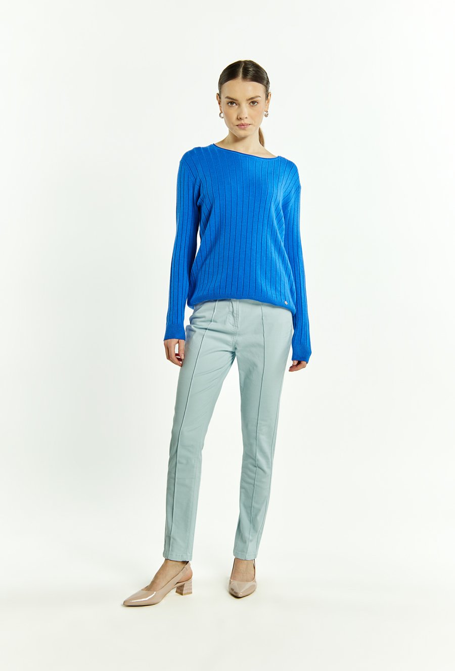 Prążkowany sweter damski