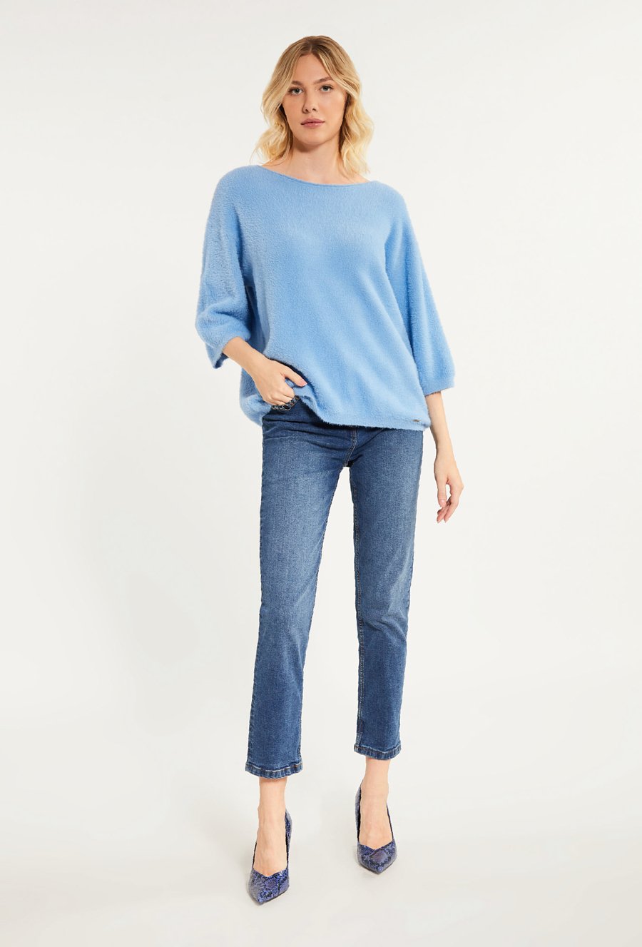 Sweter damski z włosiem