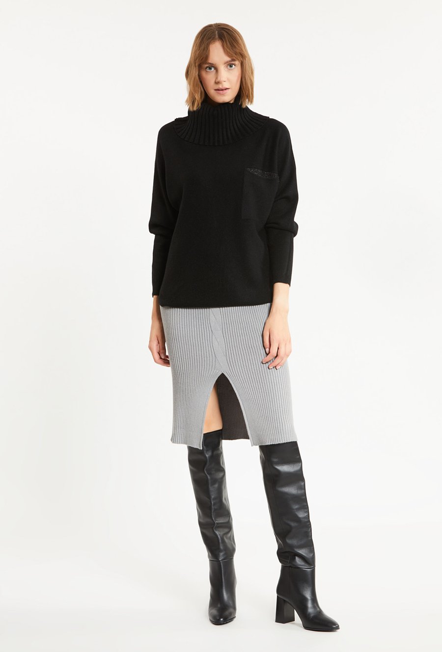 Sweter damski z aplikacją