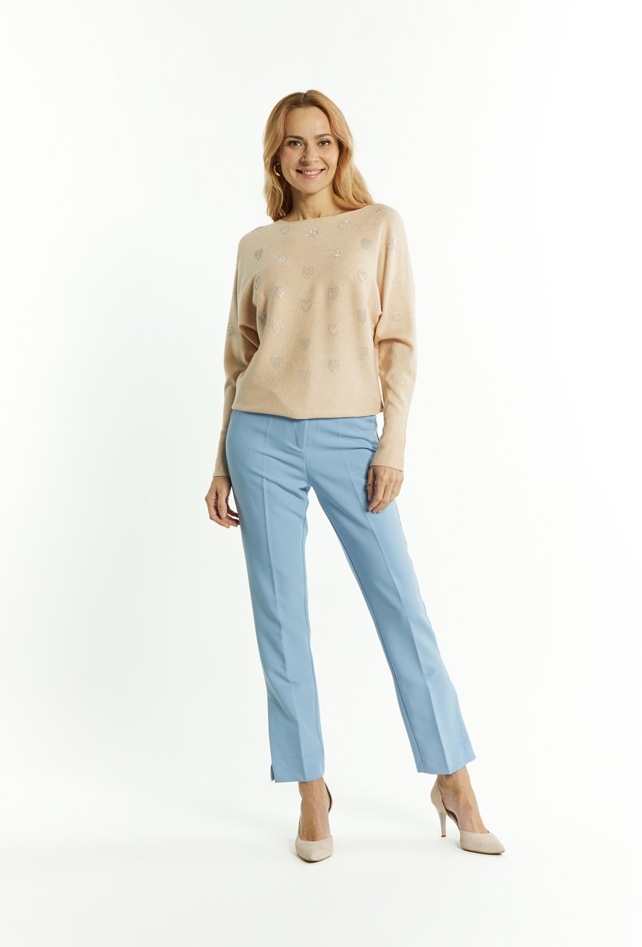 Sweter damski z dżetami w kształcie serduszek