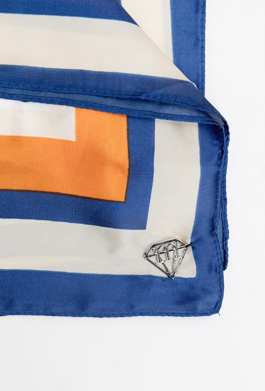 Wzorzysta apaszka damska