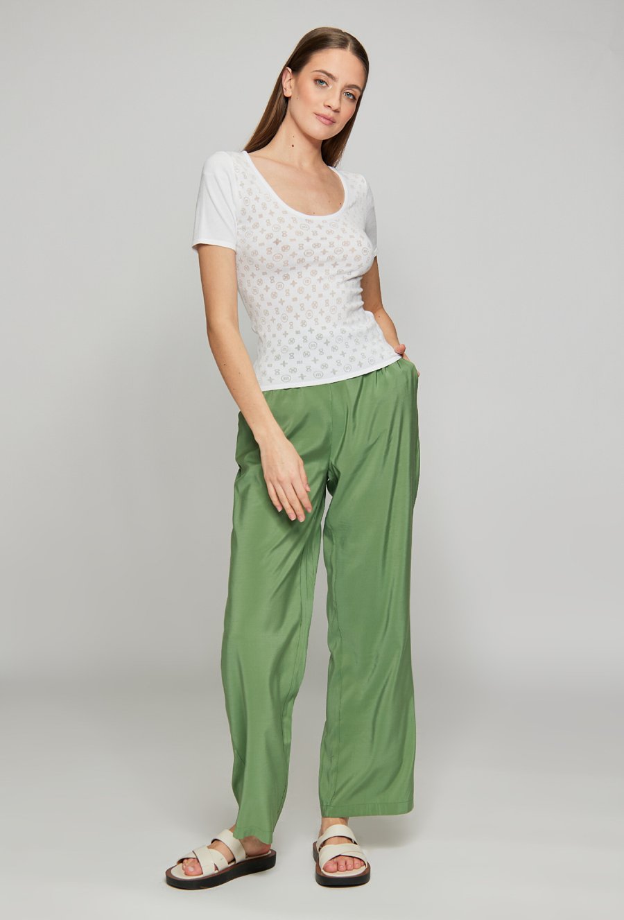 Sweter z kr&oacute;tkim rękawem