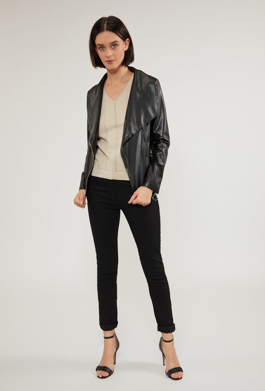 Klasyczna ramoneska damska