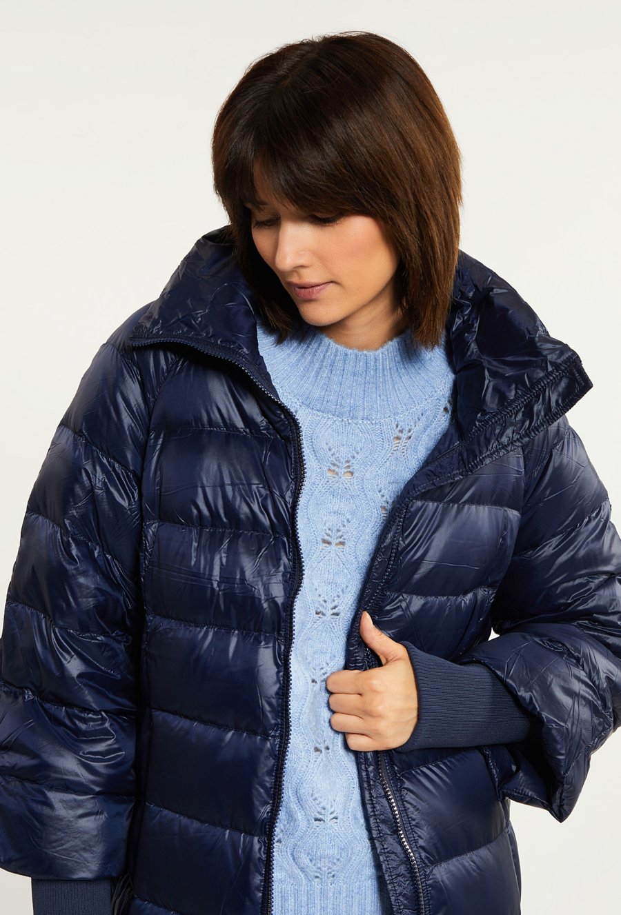 Długi, puchowy płaszcz z pikowaniem