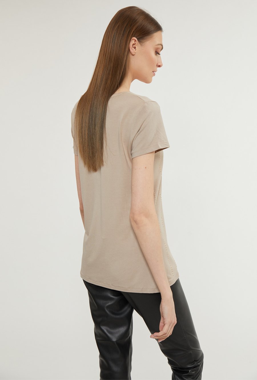 T-shirt damski z dżetami