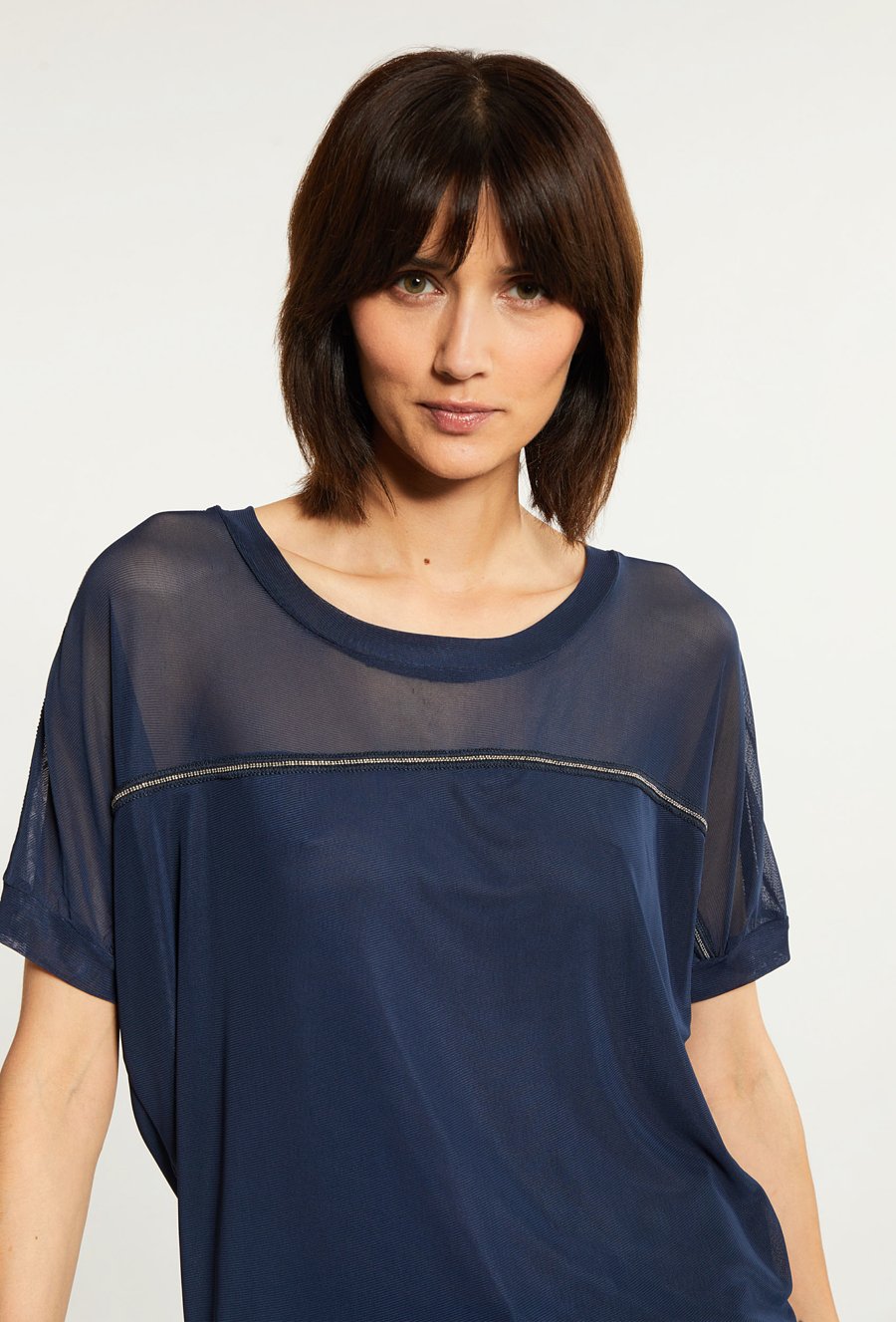 Bluzka damska z aplikacją