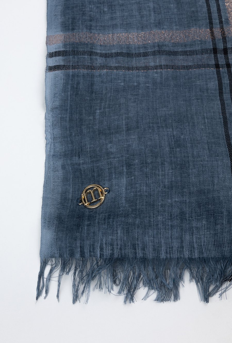 Szal damski z połyskującym paskiem