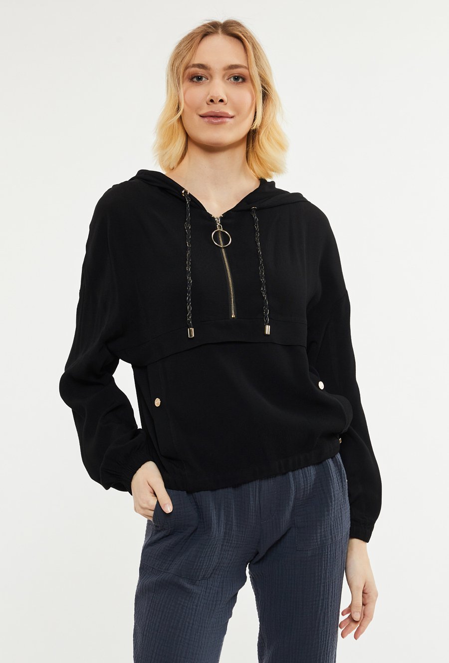 Bluza damska z kapturem