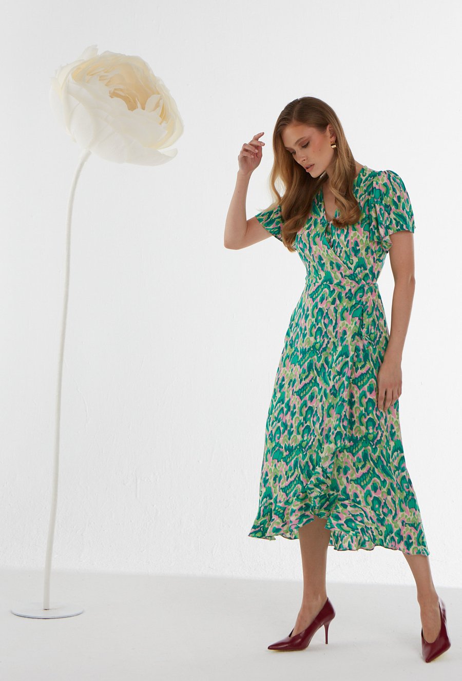 Wiskozowa sukienka w zielone kwiaty