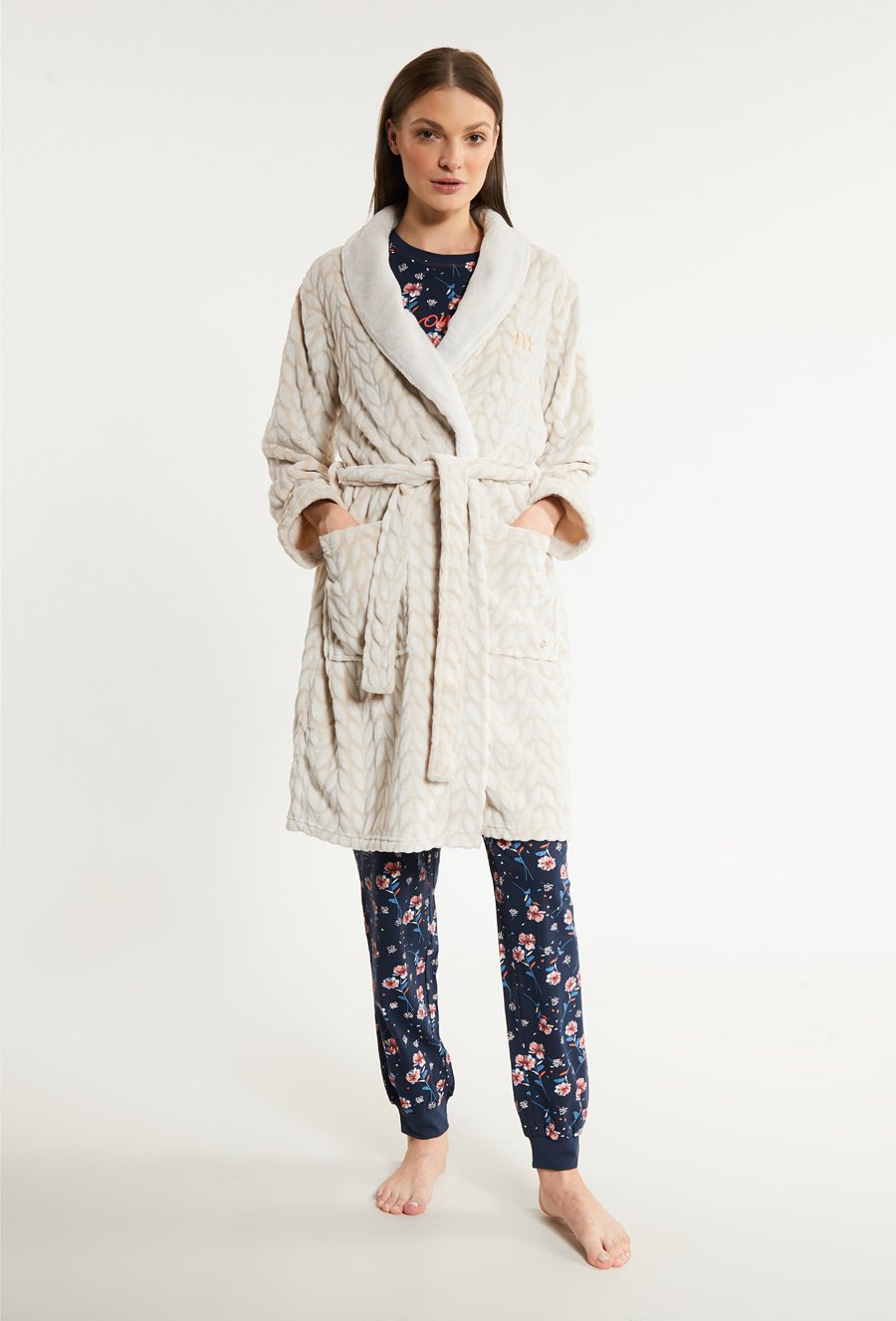 Szlafrok damski z kołnierzem