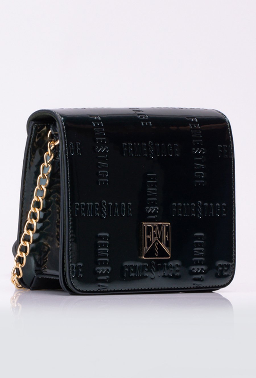 Mała, lakierowana torba crossbody