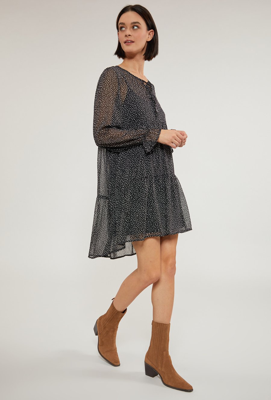 Zwiewna sukienka damska