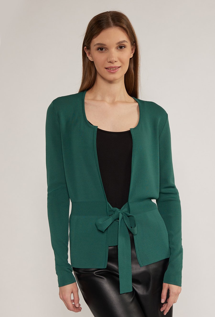 Sweter damski z wiązaniem