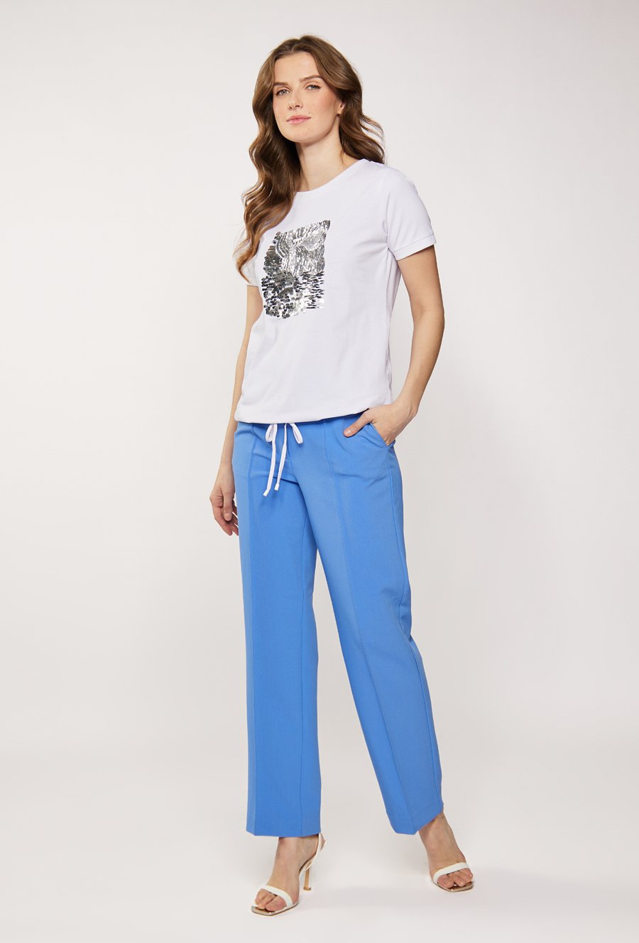 T-shirt z cekinowym panelem