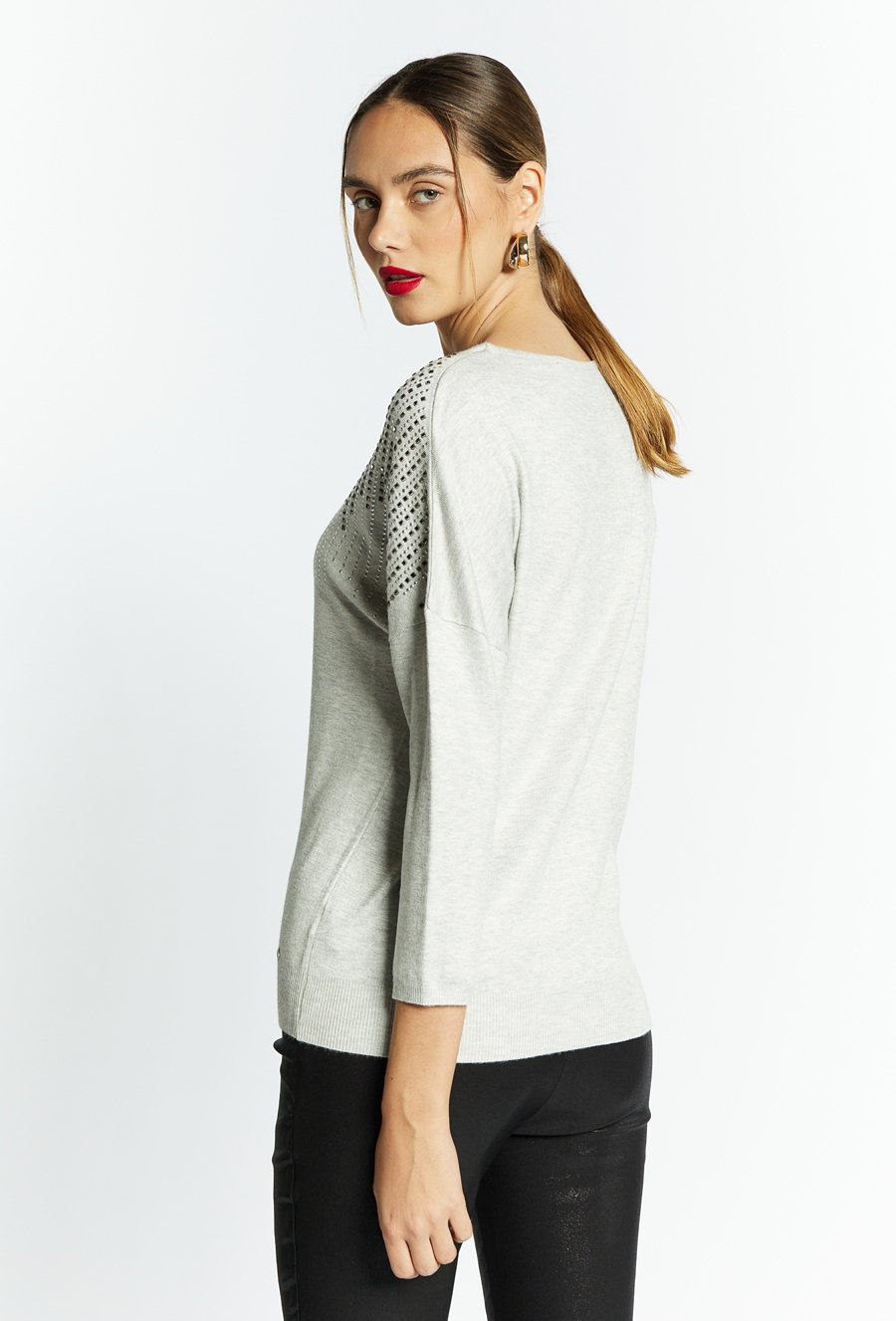 Sweter damski z błyszczącą aplikacją