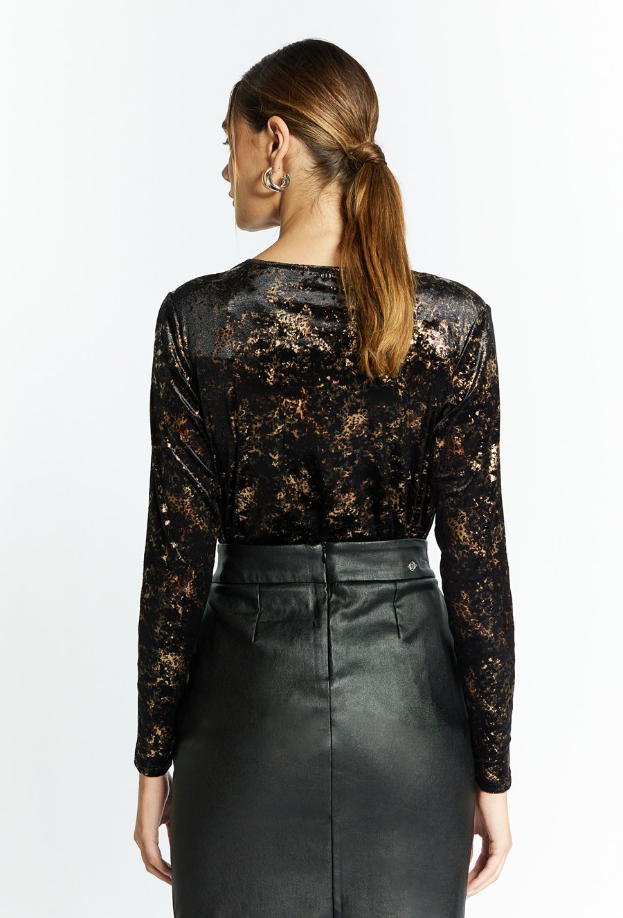 Bluzka z transparentnymi wstawkami