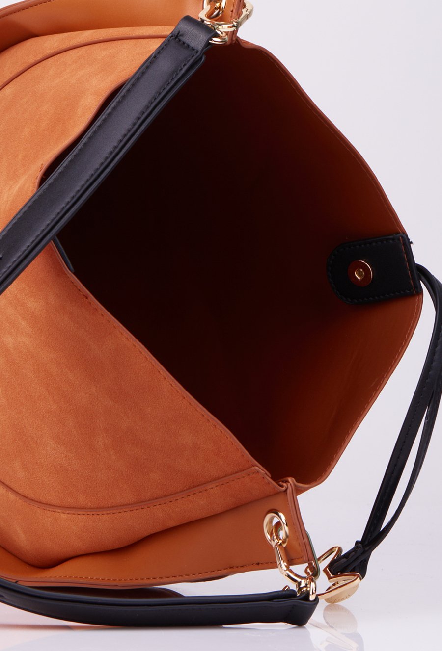 Torebka damska z kosmetyczką