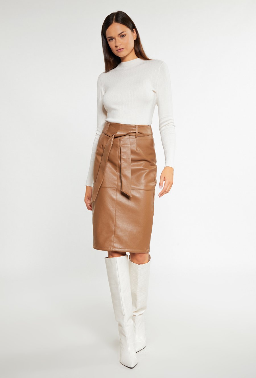 Prążkowany sweter z p&oacute;łgolfem