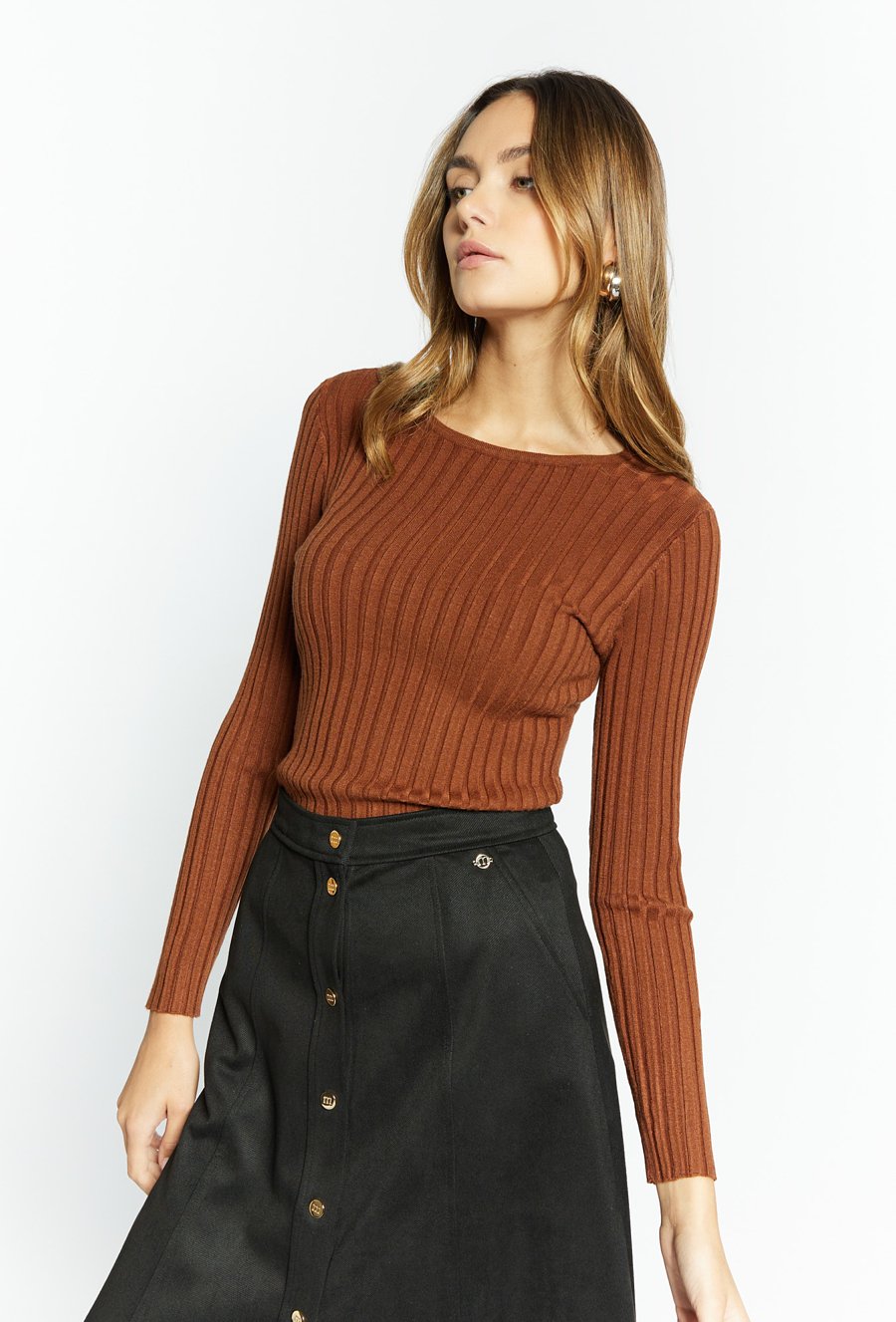 Przylegający sweter damski