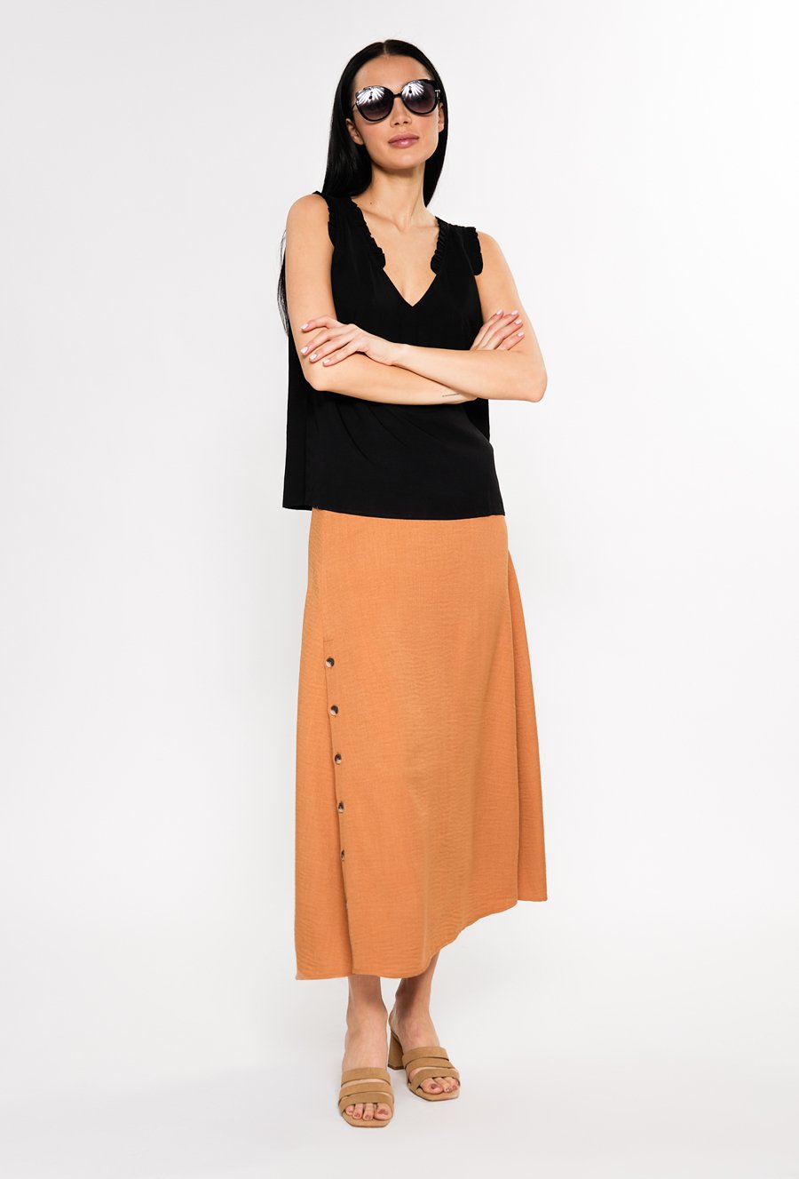 Bluzka damska z ozdobnymi falbankami