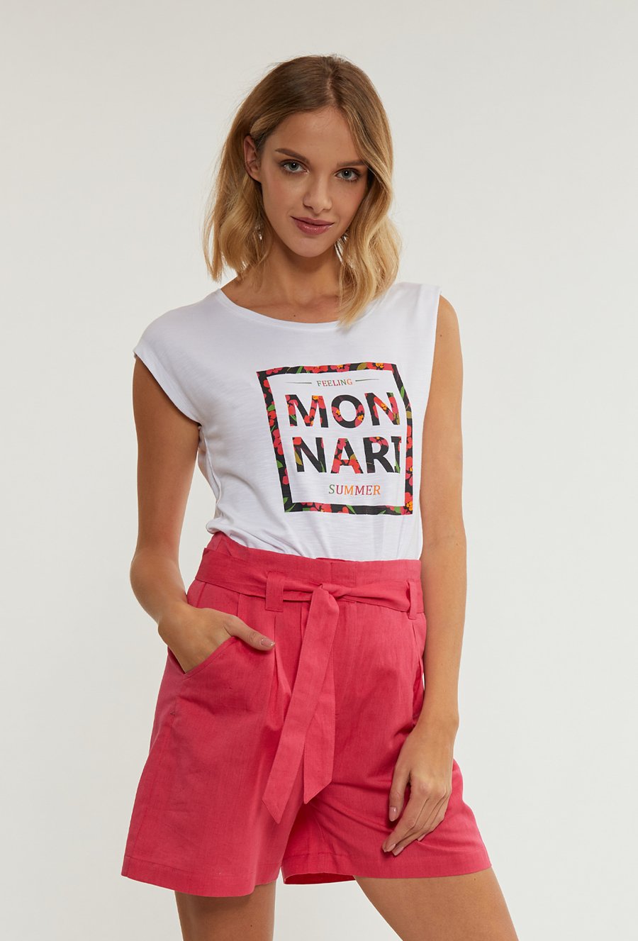 Szorty damskie z paskiem