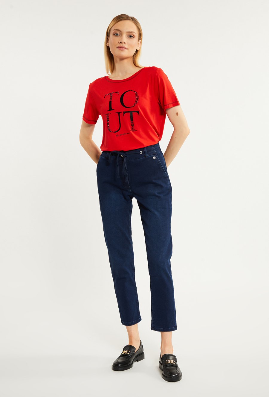 Jeansy damskie z wiązaniem