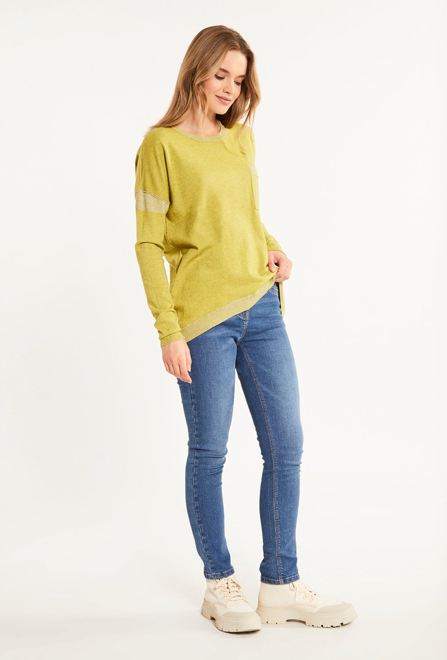 Sweter damski z kieszonką