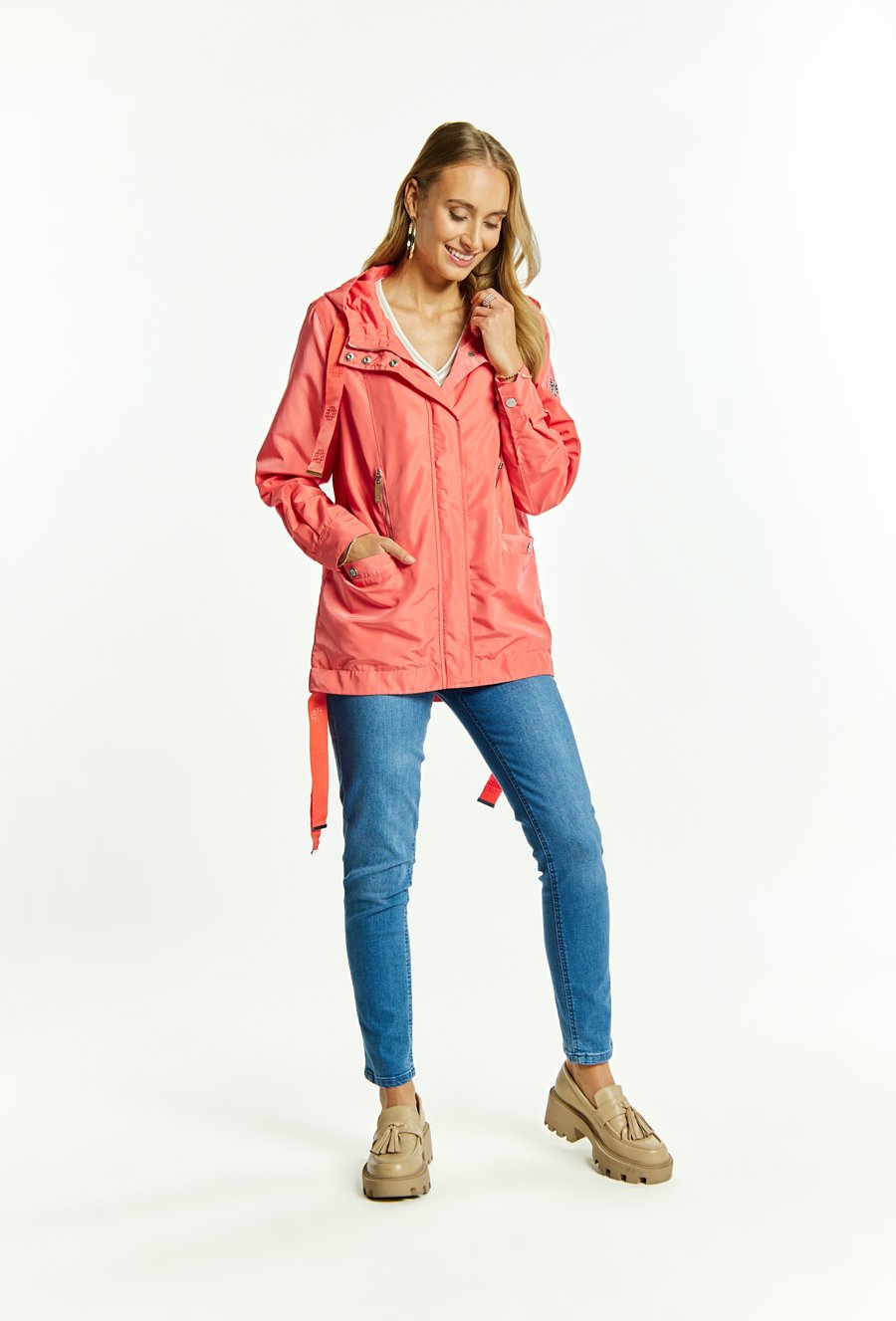 Kurtka damska z kieszeniami